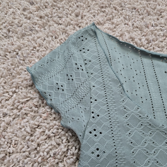 Women's Super Cute Green Eyelet Top - Small - Picture 3 of 8